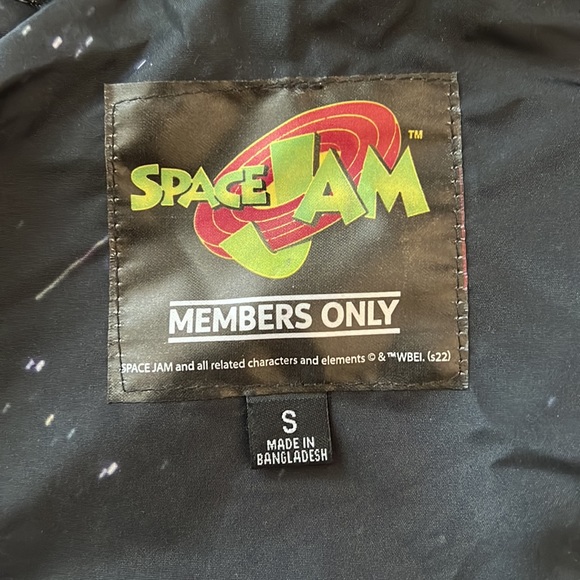 NWT🧥  Members Only x Daffy Duck "Tune Squad" Black Windbreaker Jacket SZ-S - Picture 10 of 16